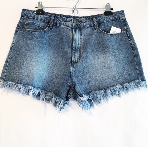 Articles Society Coachella Frayed High Rise Shorts - Picture 5 of 12